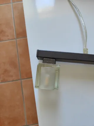 Lámpara de techo moderna cristal y madera