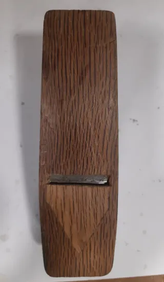 Cepillo de carpintero de madera