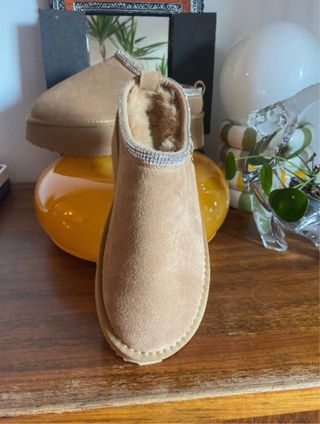 Zapatillas de LuiJo Beige con Brillantes