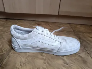 Zapatillas Vans Cuadros Beige y Blanco