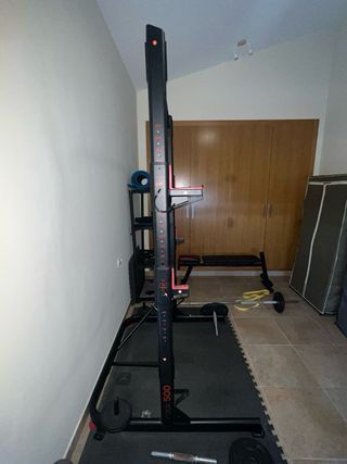 Estación de dominadas y sentadillas