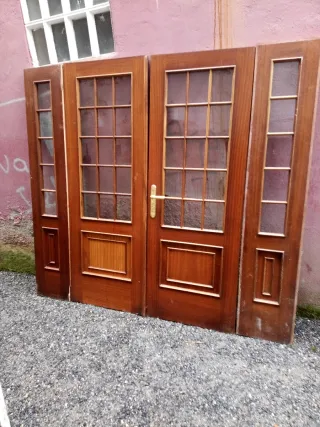 Puerta doble sapeli acristalada interior