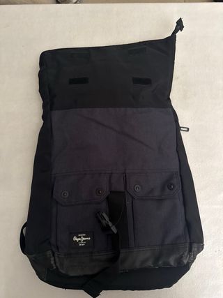 Mochila Pepe Jeans Negra y Gris