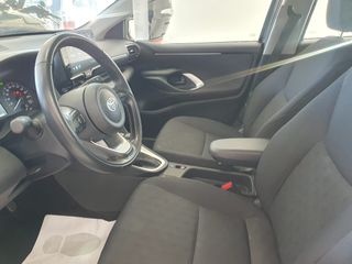 TOYOTA YARIS 2024 HYBRID AUTOMATICO