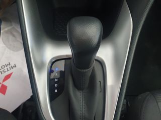 TOYOTA YARIS 2024 HYBRID AUTOMATICO