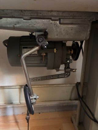 Máquina de coser industrial