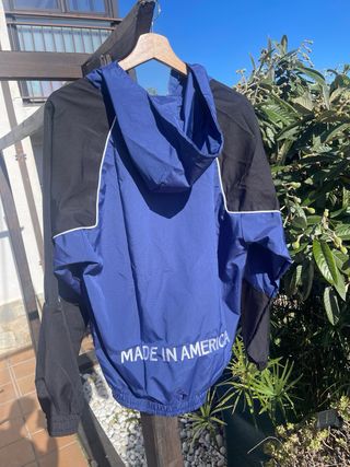 Chaqueta Marty Supreme azul y negra