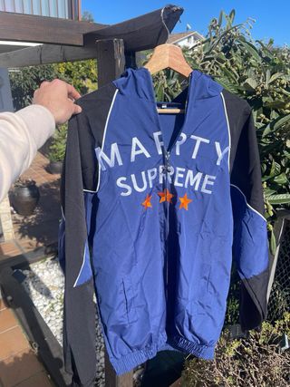 Chaqueta Marty Supreme azul y negra