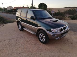 Nissan Terrano II 2001