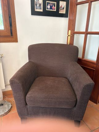 Sillón individual tapizado marrón