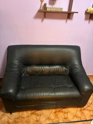 Sofá polipiel dos plazas