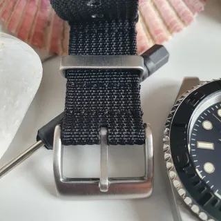 Correa de reloj nato militar, negra, acanalada, 20