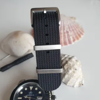 Correa de reloj nato militar, negra, acanalada, 20