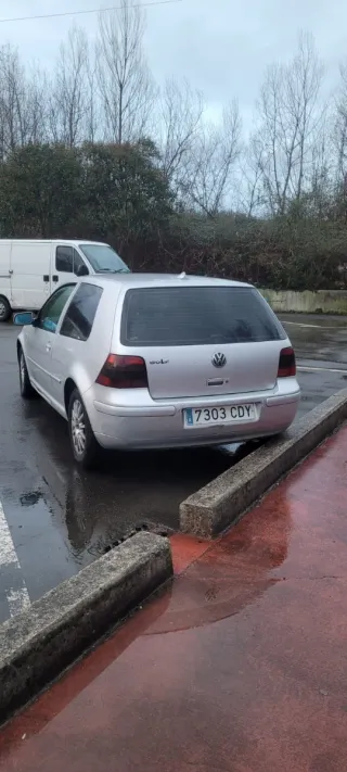 Volkswagen Golf 2003