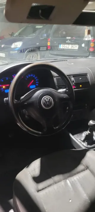 Volkswagen Golf 2003