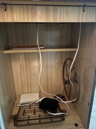 Mueble/Máquina de coser Sigma 2000