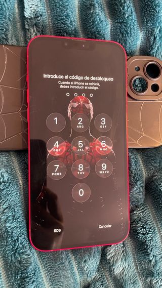 iPhone 14 Plus rojo