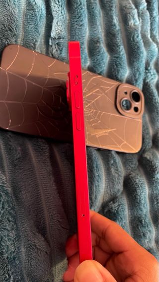 iPhone 14 Plus rojo