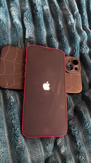 iPhone 14 Plus rojo