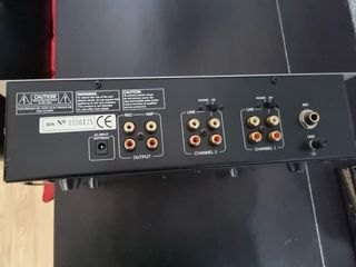 Mesa de mezclas DJ-203 Acoustic Control