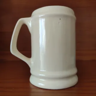 Jarra Cerveza Vintage Pilsner Urquell color crema