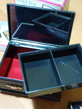 SET PORTAGIOIELLI E BOX MAKE UP VINTAGE NUOVO