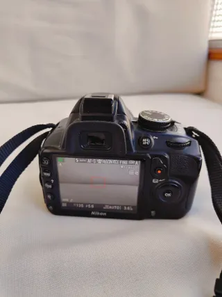 Cámara Nikon D3100 + Objetivo 18-55mm VR