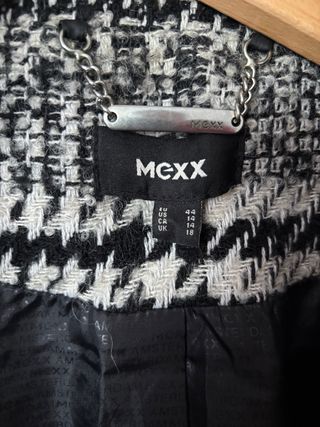 Abrigo Mexx cuadros blanco y negro