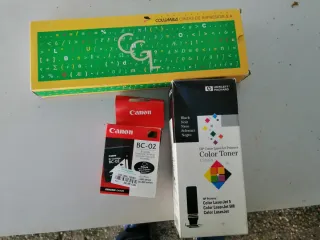 Tóner HP Color LaserJet C3105A y Cartuchos Canon