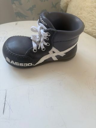 Mesa infantil redonda blanca