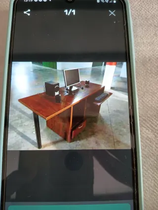 Mesa de ordenador de madera