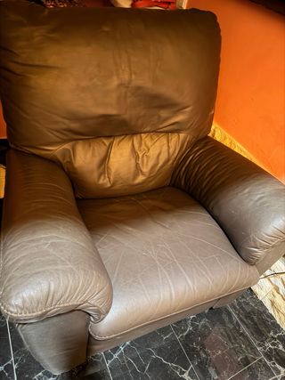 Butaca sofá de piel marrón