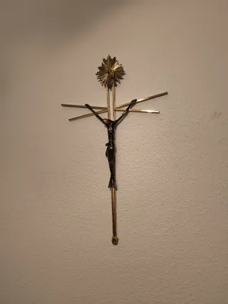 Cristo antiguo de bronce