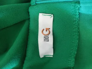 Vestido verde asimétrico