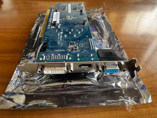 Tarjeta Gráfica Asus GeForce 210 Silent 1GB DDR3