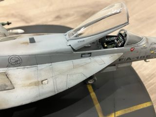 Maqueta Avión F-18 Super Hornet 1/72 modelismo