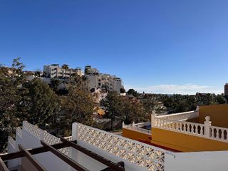 Chalet en alquiler en Torrequebrada en Benalmádena
