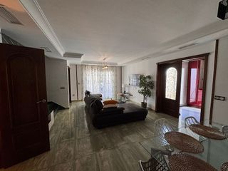 Chalet en alquiler en Torrequebrada en Benalmádena