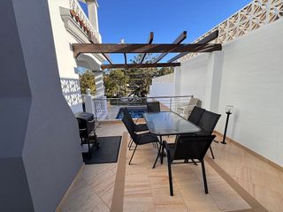Chalet en alquiler en Torrequebrada en Benalmádena