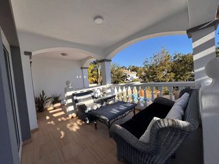 Chalet en alquiler en Torrequebrada en Benalmádena