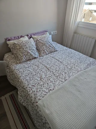 Cama y somier. Venta a mano