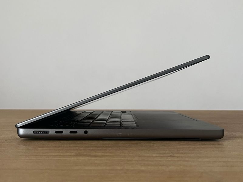 MacBook Pro M2 Pro 14” 16GB 512GB - Impecable afbeelding 4