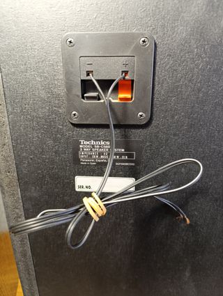 2 Altavoces Technics SB-CS60