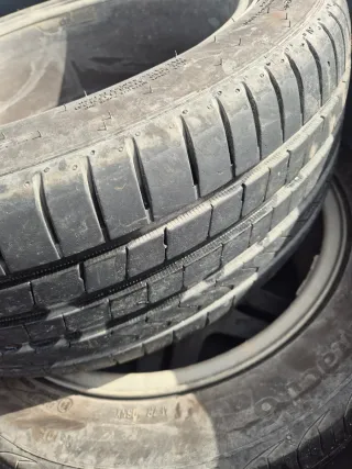 Llantas 17" con neumáticos