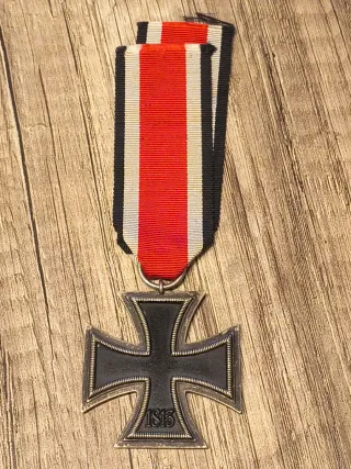 Militaria Wehrmacht Cruz de ferro 2ª Classe 1939