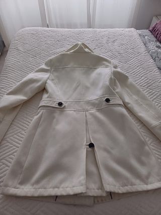 Abrigo blanco mujer