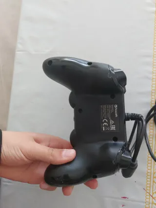 Mando PS4 Rojo con Cable