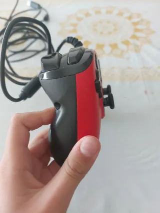 Mando PS4 Rojo con Cable