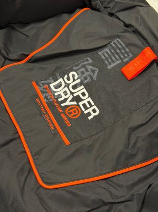 Anorak Superdry Negro Talla L Mujer