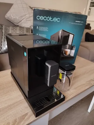 Cafetera superautomática Cecotec Cremmaet Latte